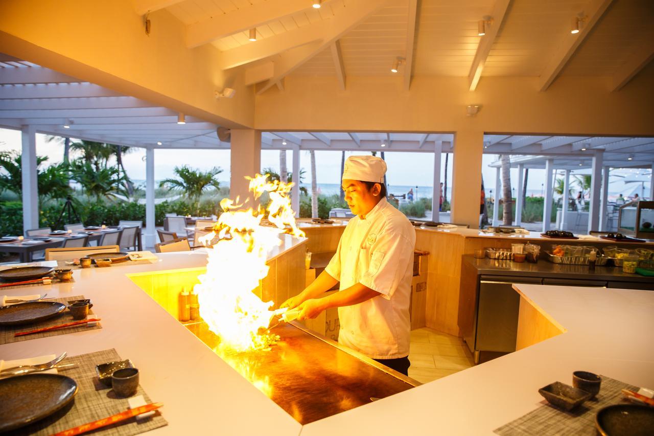Ocean Club West Resort Grace Bay Exterior foto